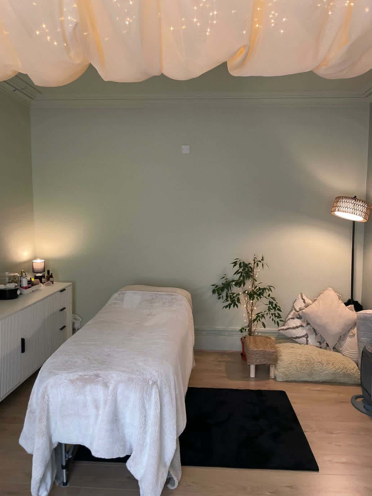 Treatment room detail